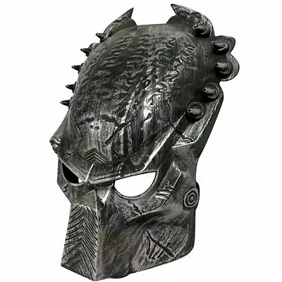 Buy Plastic Alien Mask Silver • 8£