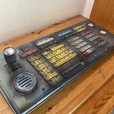 Buy Doctor Who Original Prop - Console Keyboard - Vinders Outpost Pod - Screen Used • 900£